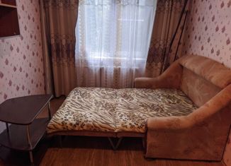 Сдается в аренду квартира студия, 14 м2, Красноярск, улица Воронова, 10А, Советский район