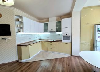Продается двухкомнатная квартира, 63 м2, Таганрог, 1-й Новый переулок, 26Ж