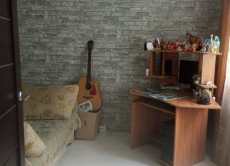 Продаю четырехкомнатную квартиру, 74 м2, Рязань, улица Тимуровцев, 9к1, район Песочня