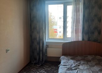 Продается 3-комнатная квартира, 60 м2, Красноярский край, 6-й микрорайон, 1