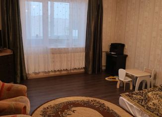 Продаю однокомнатную квартиру, 40.9 м2, Златоуст, улица 40-летия Победы, 43