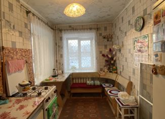 Продается 2-ком. квартира, 48 м2, Коркино, улица Керамиков, 1