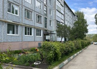 Трехкомнатная квартира на продажу, 61.3 м2, Новомосковск, улица Мира, 54Б
