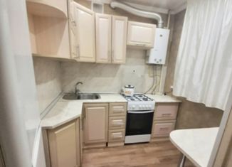 Сдается в аренду 1-комнатная квартира, 30 м2, Альметьевск, улица Сулеймановой, 23