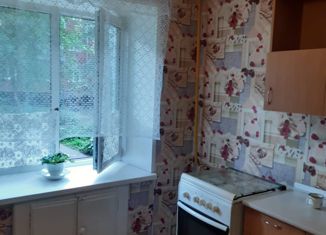 Продаю 1-ком. квартиру, 30.4 м2, Глазов, улица Кирова, 10Б