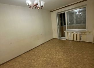 Продам 2-комнатную квартиру, 39.5 м2, Жуков, улица Попова, 1