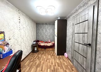 Продается 2-комнатная квартира, 45.7 м2, Кемеровская область, улица Кутузова, 50