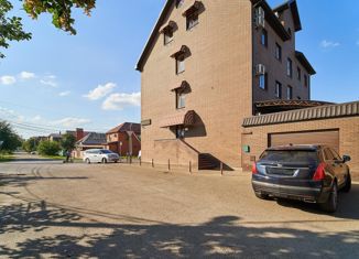 Продаю дом, 825 м2, Краснодар, Ипподромная улица, 4/1, Ипподромная улица