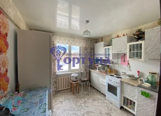 Продается 3-ком. квартира, 65.9 м2, Саянск, Ленинградский микрорайон, 7А