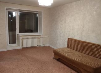 Продам 1-ком. квартиру, 30.5 м2, Елабуга, проспект Нефтяников, 14