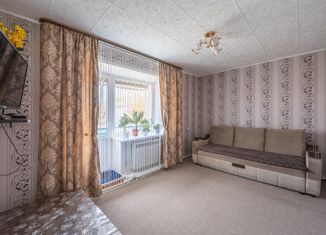 Продаю 2-комнатную квартиру, 40 м2, Арамиль, улица Ленина, 2А