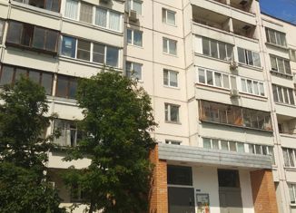 Продажа 2-комнатной квартиры, 55.5 м2, Москва, улица Генерала Белобородова, 30, район Митино