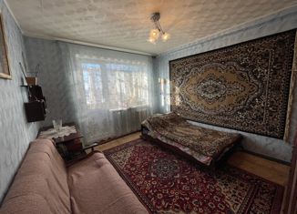 Продам трехкомнатную квартиру, 62 м2, Саратовская область, 2-й микрорайон, 27