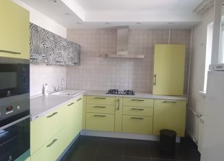 Продаю 5-ком. квартиру, 100 м2, Берёзовский, улица Горького, 24