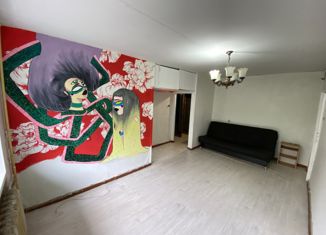Продается 2-ком. квартира, 41.3 м2, Екатеринбург, улица Отто Шмидта, 76, улица Отто Шмидта