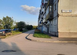 Трехкомнатная квартира на продажу, 65 м2, поселок городского типа Грамотеино, Профсоюзная улица, 1