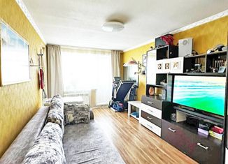 Продажа 3-комнатной квартиры, 61.3 м2, Иркутская область, улица Гагарина, 59