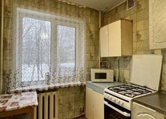 3-комнатная квартира на продажу, 47.9 м2, Брянск, улица Горбатова, 3