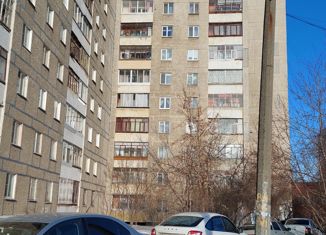 Продаю трехкомнатную квартиру, 63 м2, Екатеринбург, улица 40-летия Октября, 52
