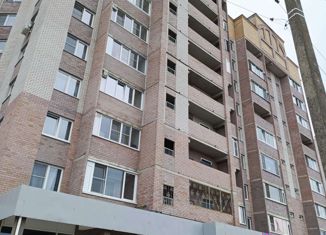 Продам 2-ком. квартиру, 44 м2, Великий Новгород, проспект Мира, 21