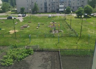 Продам 2-ком. квартиру, 50 м2, Эртиль, улица Фридриха Энгельса, 30А