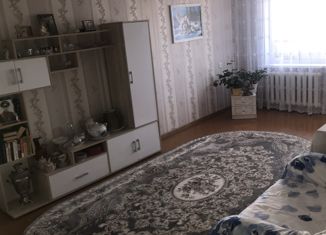 Продаю 4-комнатную квартиру, 72.8 м2, Соликамск, улица Металлургов, 57