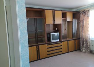 Продается двухкомнатная квартира, 46 м2, рабочий посёлок Ровное, Хлебная улица, 57Б