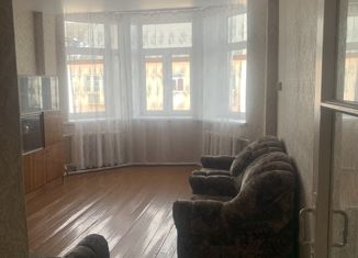 Продажа трехкомнатной квартиры, 63.3 м2, посёлок городского типа Красногорский, улица Пушкина, 8