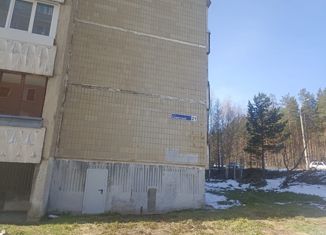 Продается четырехкомнатная квартира, 92 м2, Новоуральск, Советская улица, 21