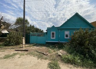 Продаю дом, 64 м2, Астрахань, Ленинский район, улица Набережная Казачьего Ерика, 64А