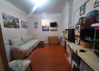 Продам 2-ком. квартиру, 30 м2, Ессентуки, улица Карла Маркса, 6