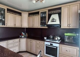 Продам 5-ком. квартиру, 92 м2, Салават, Ленинградская улица, 65