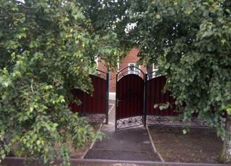 Продаю дом, 85 м2, поселок Краснодонский, Центральная улица