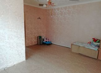 Продается двухкомнатная квартира, 37 м2, село Клепиково, улица Победы, 3