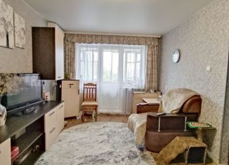 Продам трехкомнатную квартиру, 58 м2, Курган, улица Сухэ-Батора, 6