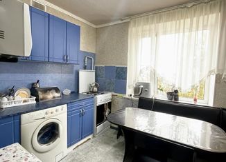 Продаю 2-ком. квартиру, 51 м2, село Чалтырь, улица 6-я Линия, 86А