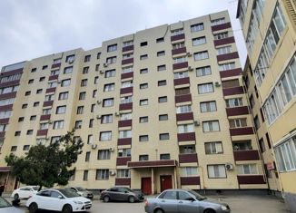 Продаю 2-ком. квартиру, 57.7 м2, Грозный, улица Дьякова, 14, Ленинский район