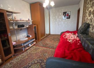 3-комнатная квартира на продажу, 51.7 м2, посёлок городского типа Липовцы, Октябрьская улица, 21