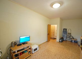 Продажа трехкомнатной квартиры, 38.6 м2, Москва, бульвар Генерала Карбышева, 14, бульвар Генерала Карбышева