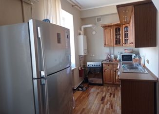 Продажа 4-комнатной квартиры, 90 м2, Каменск-Шахтинский, улица Ворошилова, 7