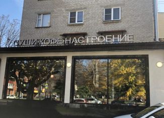 Продается 2-комнатная квартира, 45 м2, Нальчик, улица Кирова, 14, район Горная