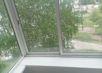Продаю 1-ком. квартиру, 30 м2, Кушва, улица Гвардейцев, 22