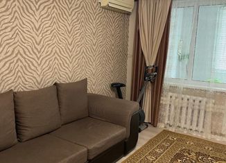 3-комнатная квартира на продажу, 58.4 м2, село Александровское, улица Калинина, 25