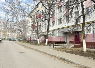 Продаю двухкомнатную квартиру, 45.5 м2, Набережные Челны, улица Гидростроителей, 3