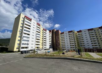 Продажа трехкомнатной квартиры, 64.9 м2, Владивосток, улица Адмирала Горшкова, 71, ЖК Восточный Луч