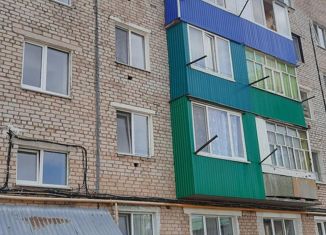 Продам 3-ком. квартиру, 61.9 м2, посёлок городского типа Чишмы, улица Кирова, 3