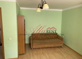 Сдам в аренду 1-ком. квартиру, 39 м2, Ставрополь, улица Михаила Морозова, 54А, микрорайон №1