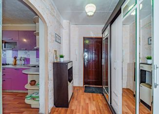 Продам 3-комнатную квартиру, 80.3 м2, Екатеринбург, улица Колхозников, 83, Чкаловский район
