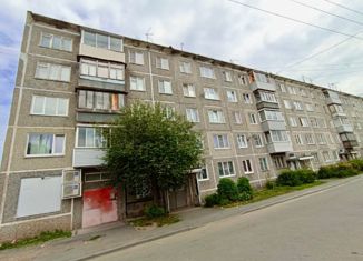 Продаю четырехкомнатную квартиру, 58 м2, Петрозаводск, Пограничная улица, 5