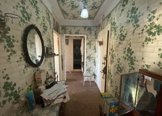 Продажа 2-ком. квартиры, 52 м2, Чебаркуль, Октябрьская улица, 3